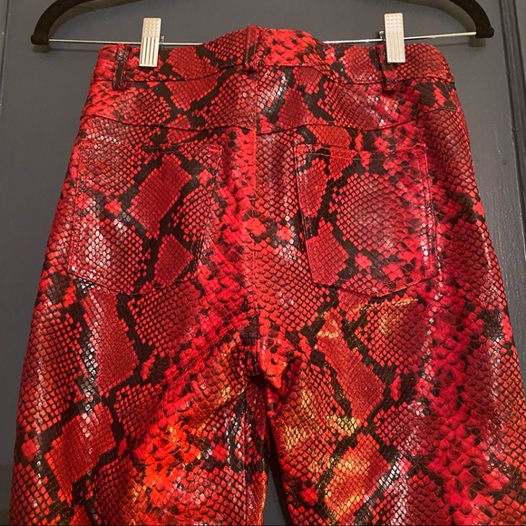H&M Studio A/W 2016 Women's Red Snake Print Leather Pants NWT - Picture 6 of 12